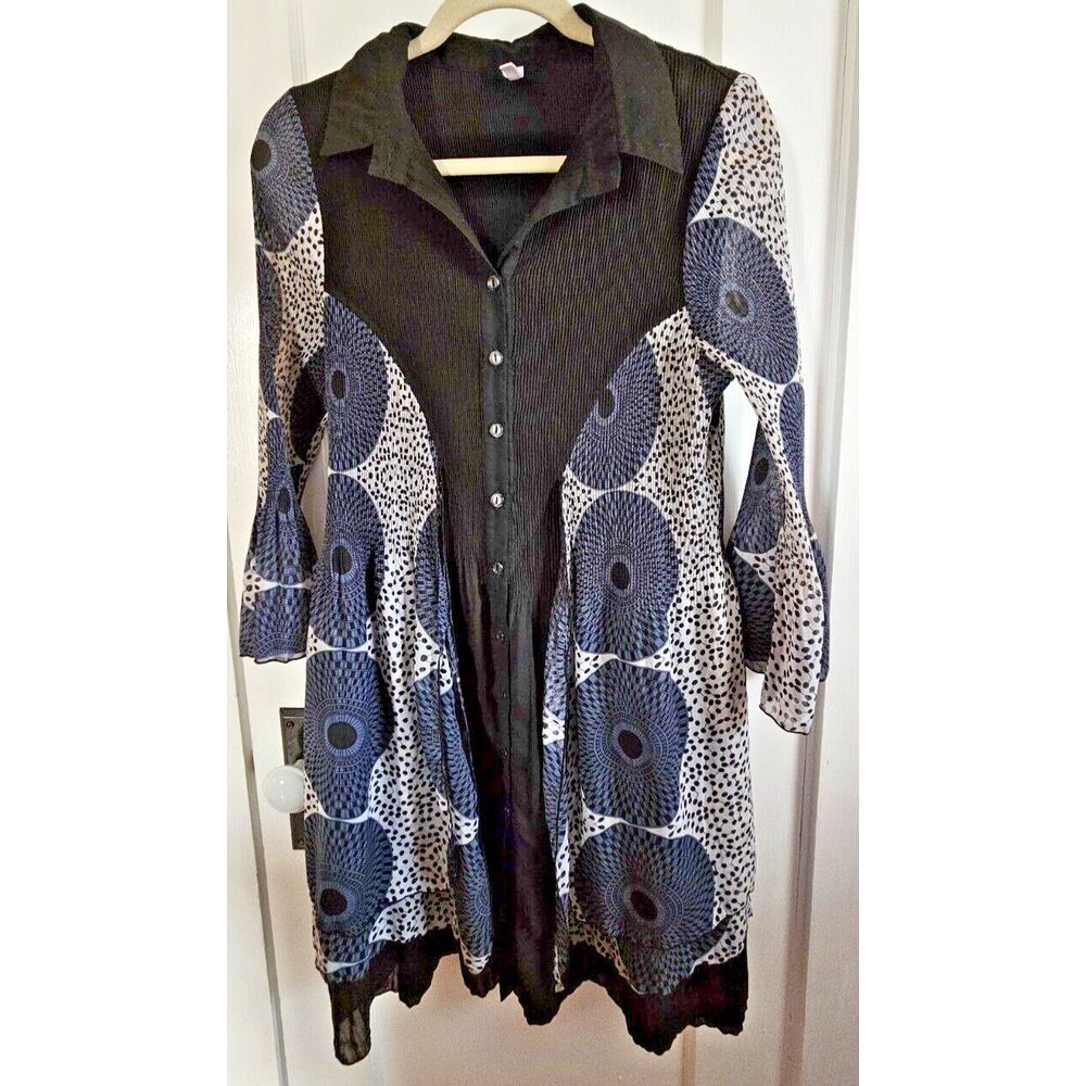 LINDI Pleated Chiffon button down fly away  angel sleeves‎ polka dot dress Large